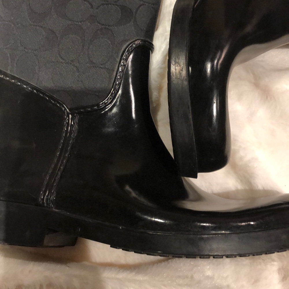 Very Cute Signature Coach Rain Boots